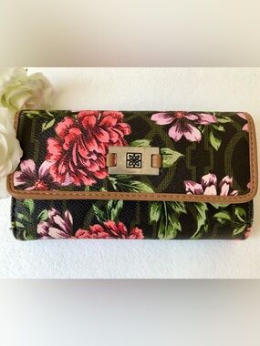 🌸 New Jeun Bang Beautiful Brown Floral Wallet
